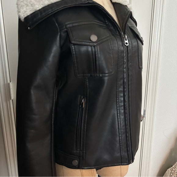 BCBG leather jacket - Picture 2 of 6